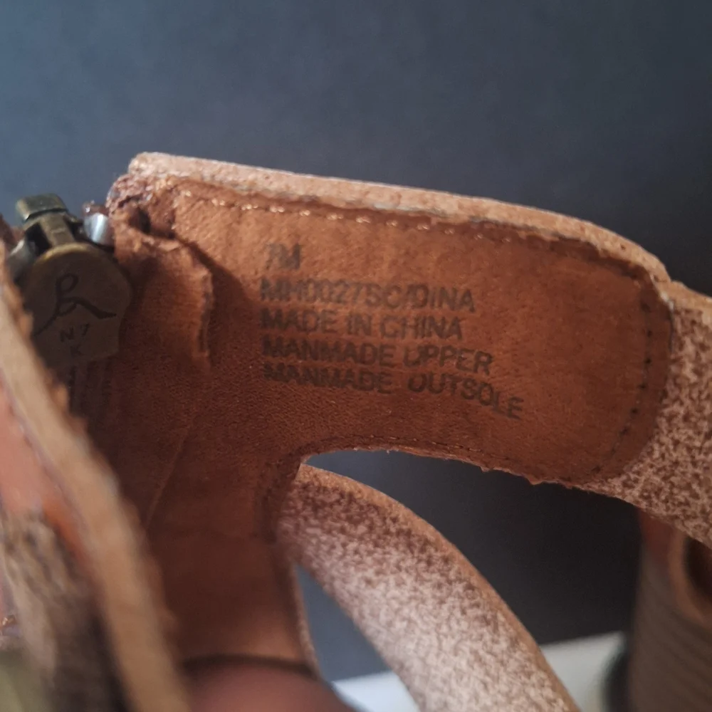 MIA Women's Lauri Wedge Strap Zip Up Cognac Tan Sandals Size 7 - Picture 2 of 8